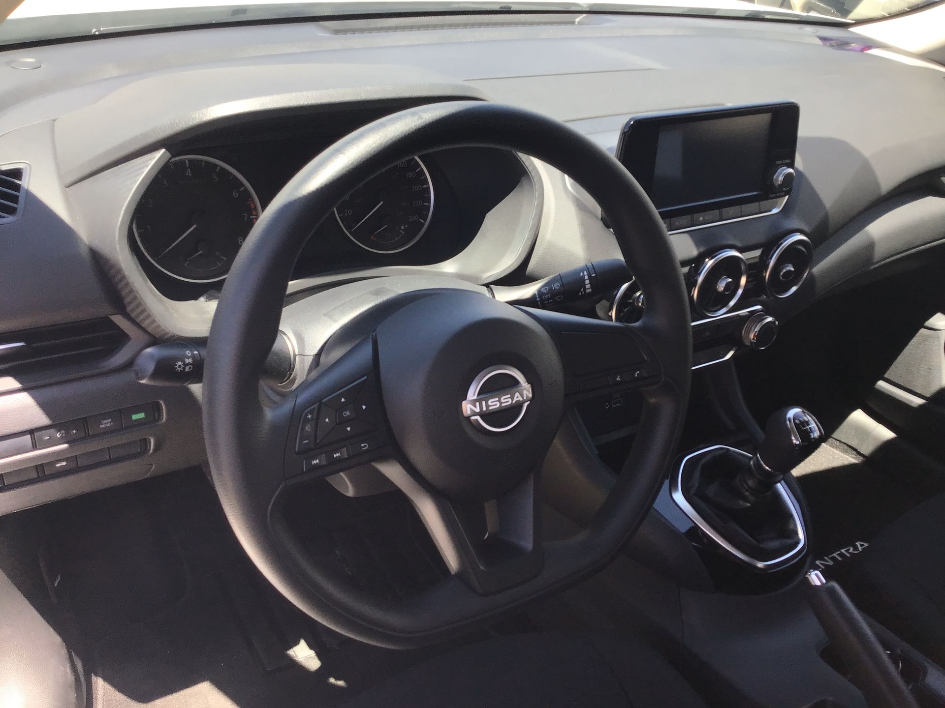 2025 Nissan Sentra 4p Sense L4/2.0 Man