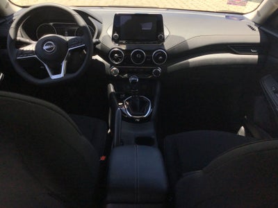 2025 Nissan Sentra 4p Advance L4/2.0 Man