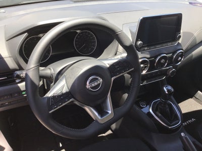 2025 Nissan Sentra 4p Advance L4/2.0 Man