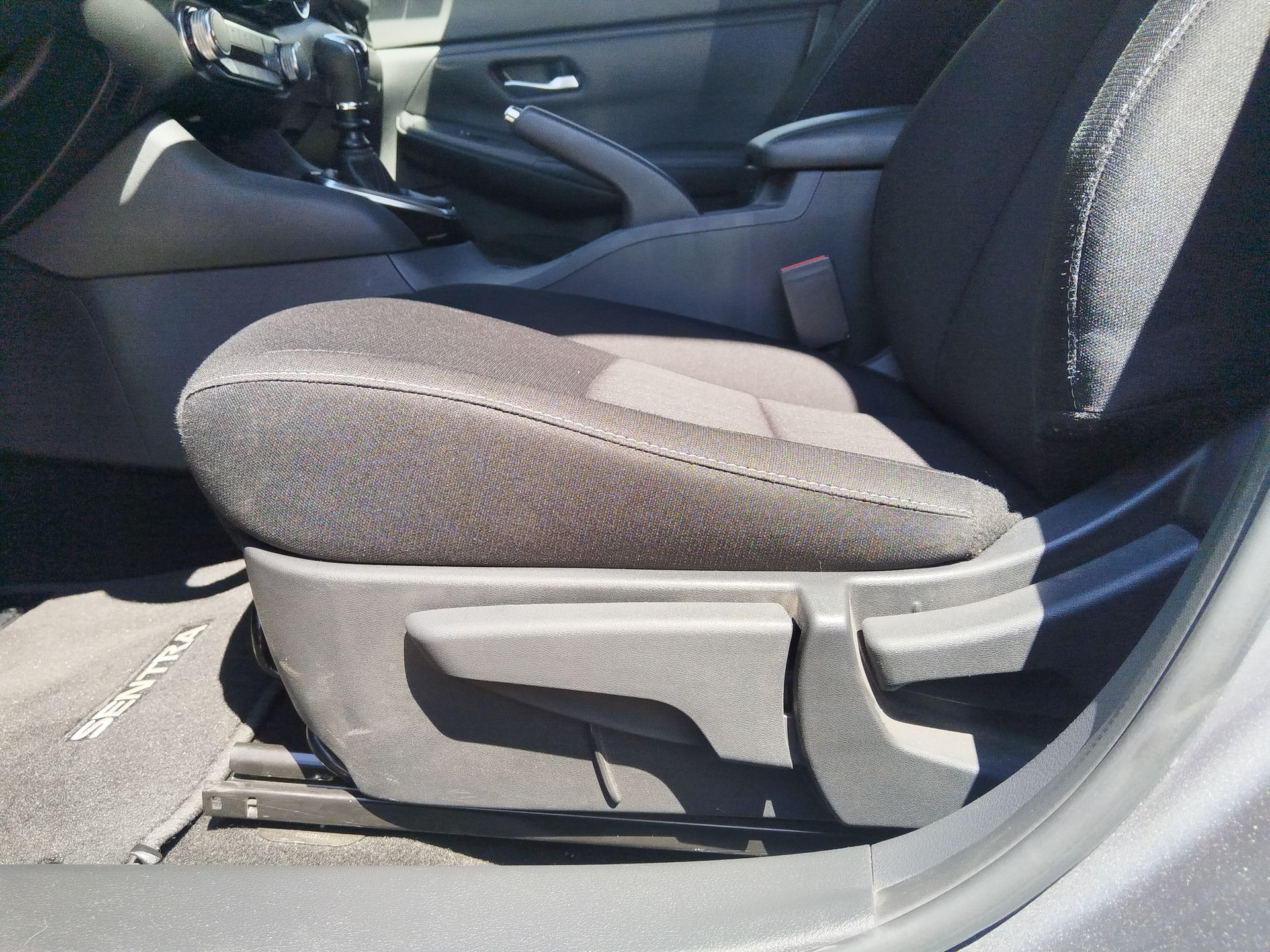 2022 Nissan Sentra 4p Advance L4/2.0 Man