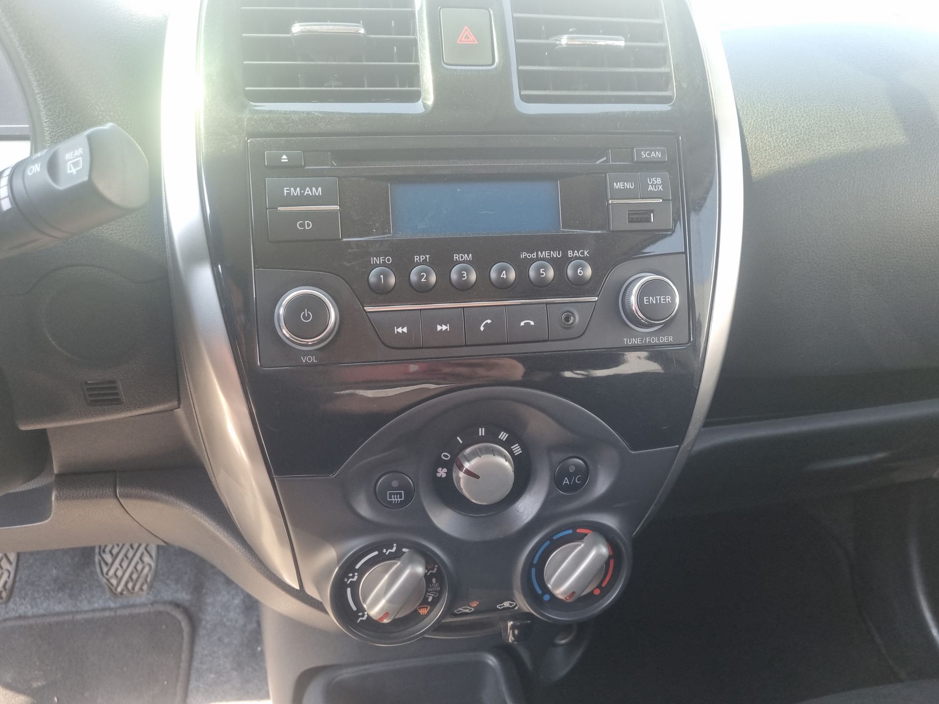 2018 Nissan March 5p Advance L4/1.6 Man