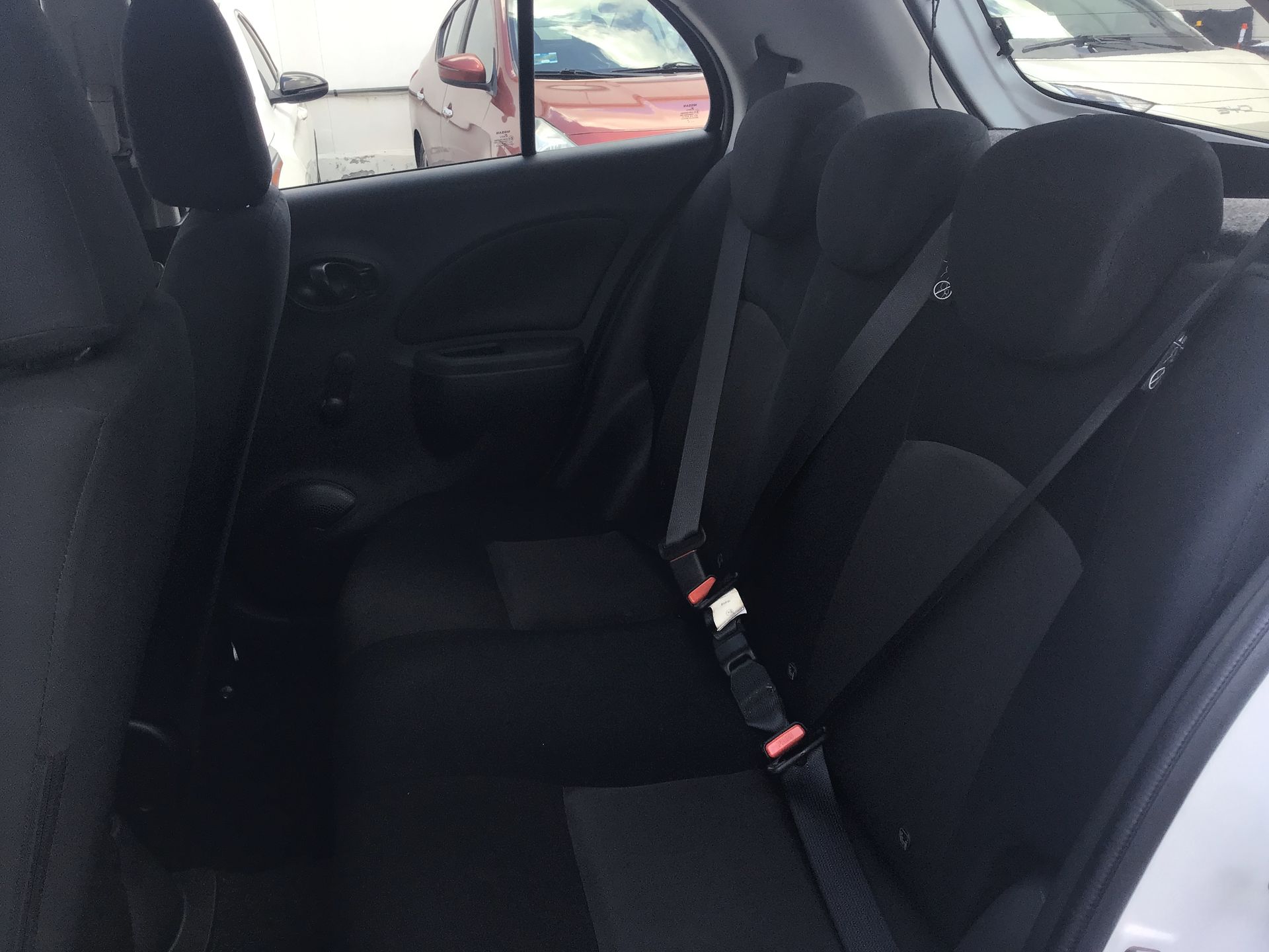 2025 Nissan March 5p Sense L4/1.6 Aut