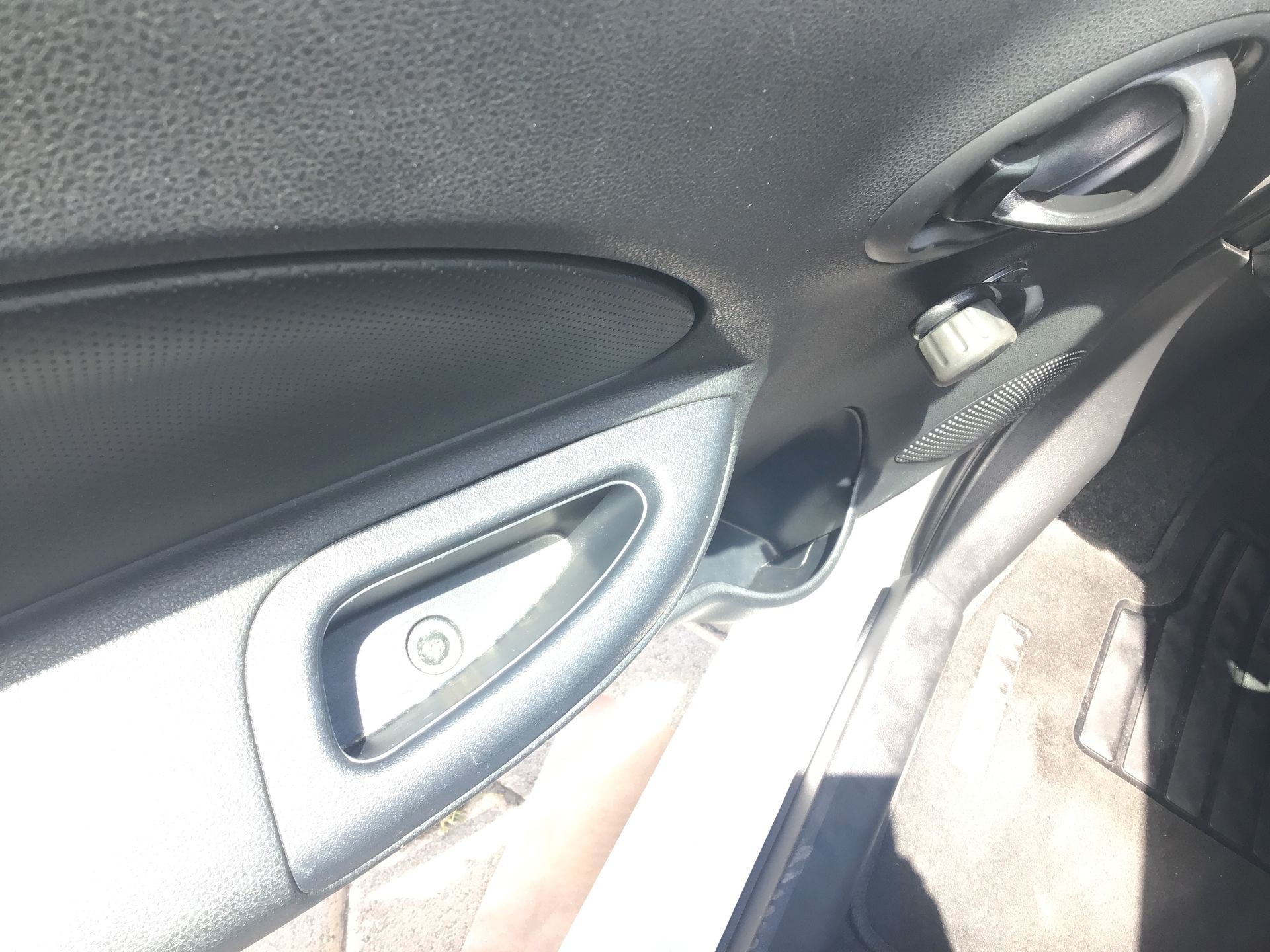 2025 Nissan March 5p Sense L4/1.6 Aut
