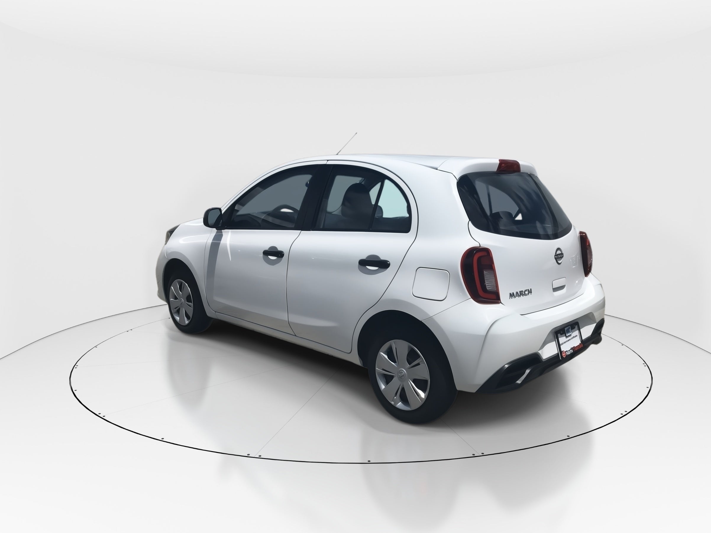 2025 Nissan March 5p Sense L4/1.6 Aut