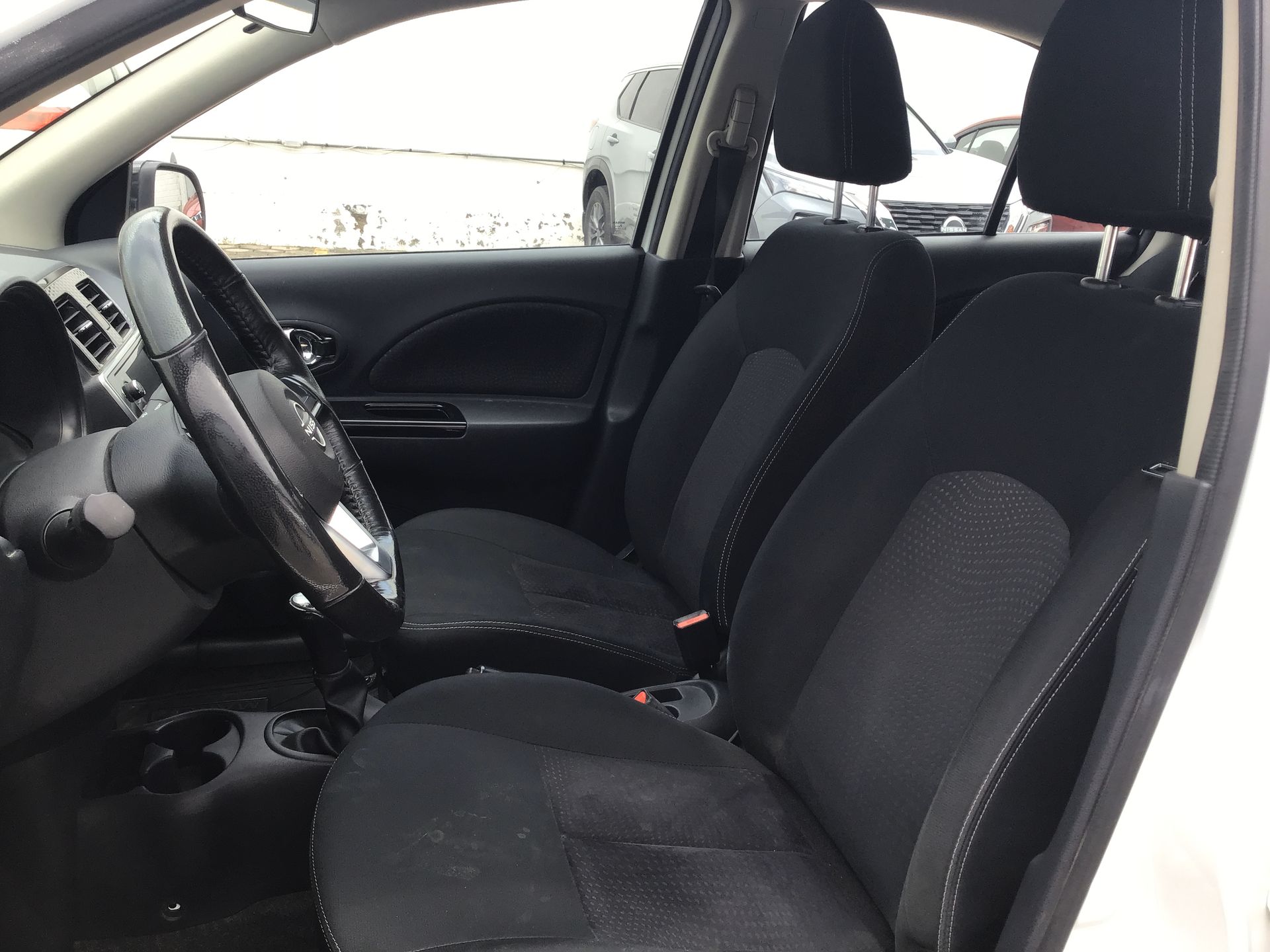 2024 Nissan March 5p Exclusive L4/1.6 Man
