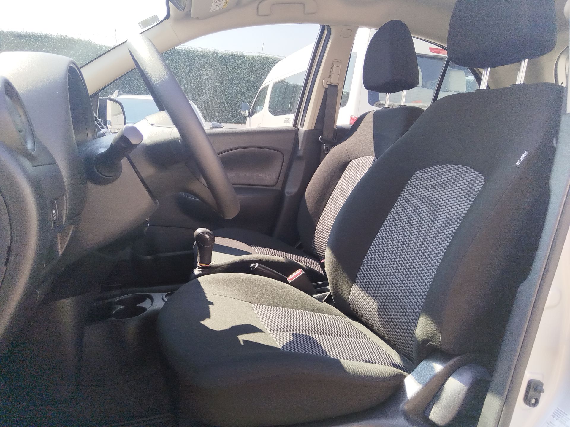 2023 Nissan March 5p Sense L4/1.6 Man