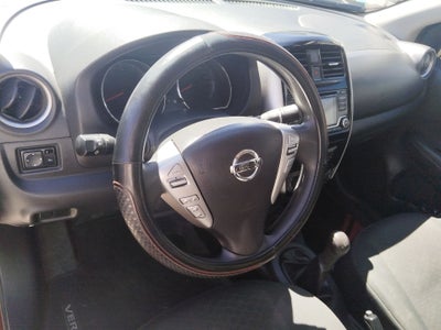 2018 Nissan Versa 4p Advance L4/1.6 Man