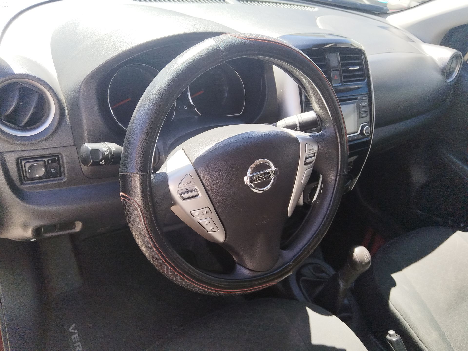 2018 Nissan Versa 4p Advance L4/1.6 Man