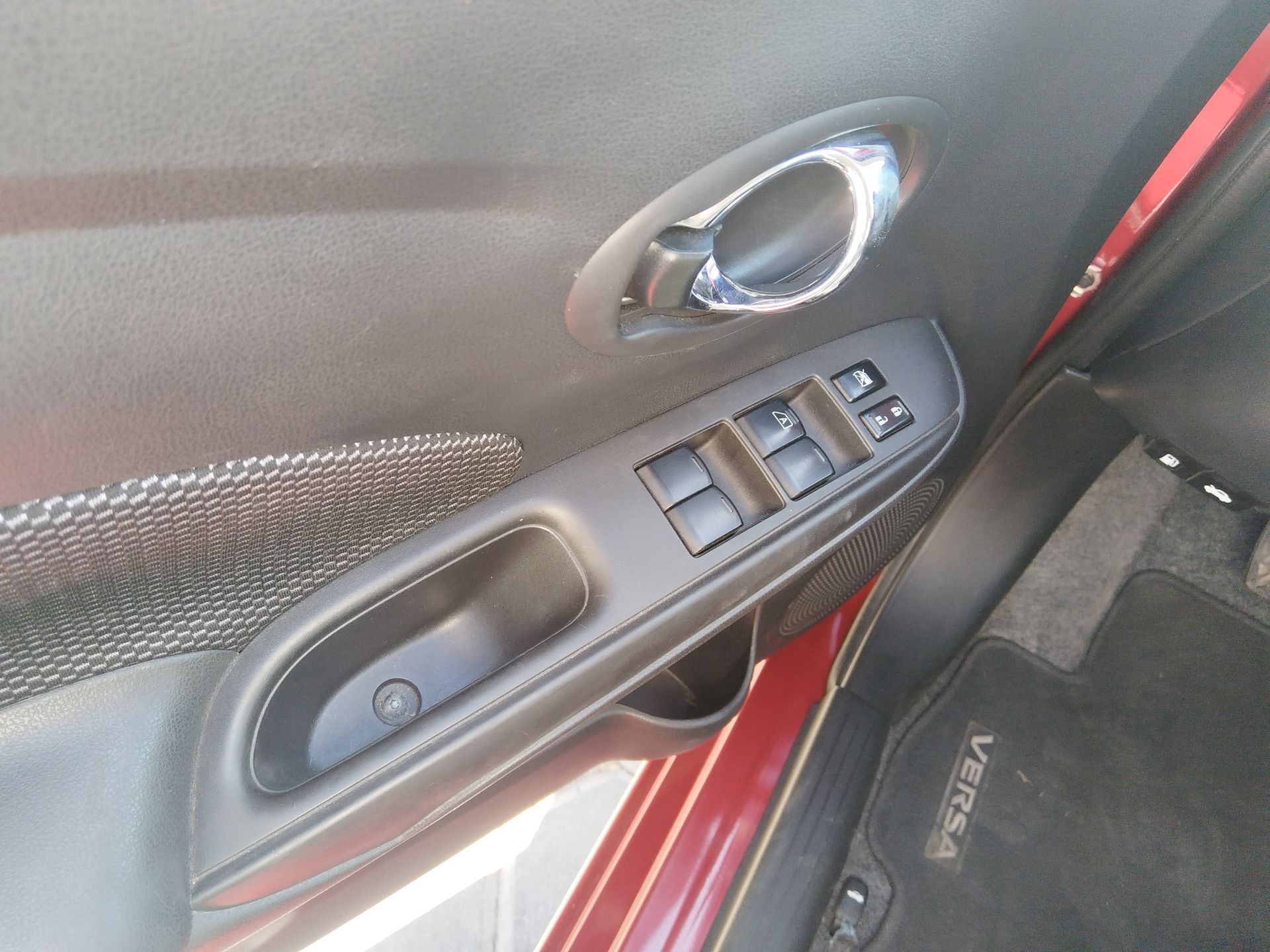 2018 Nissan Versa 4p Advance L4/1.6 Man