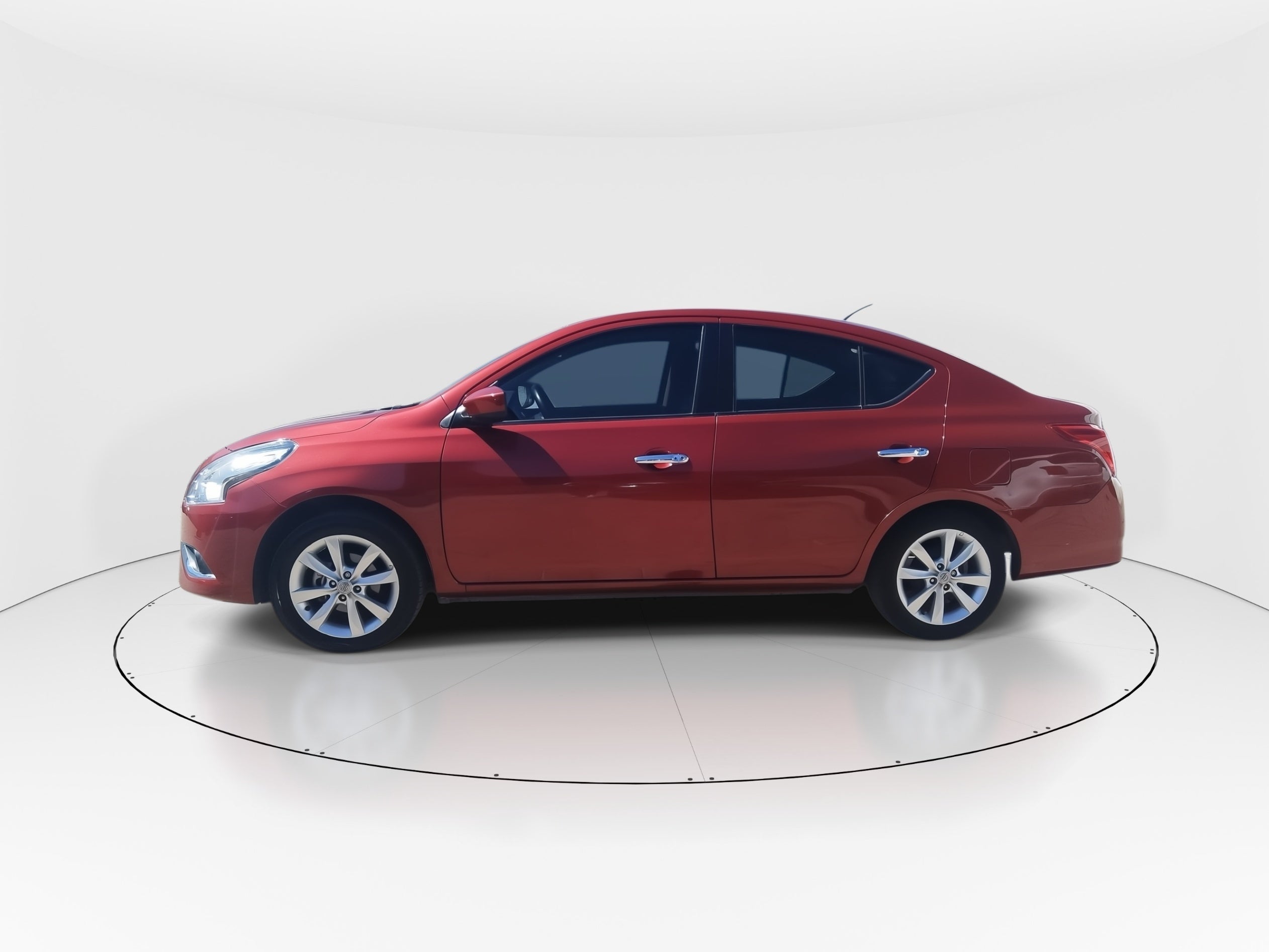 2018 Nissan Versa 4p Advance L4/1.6 Man