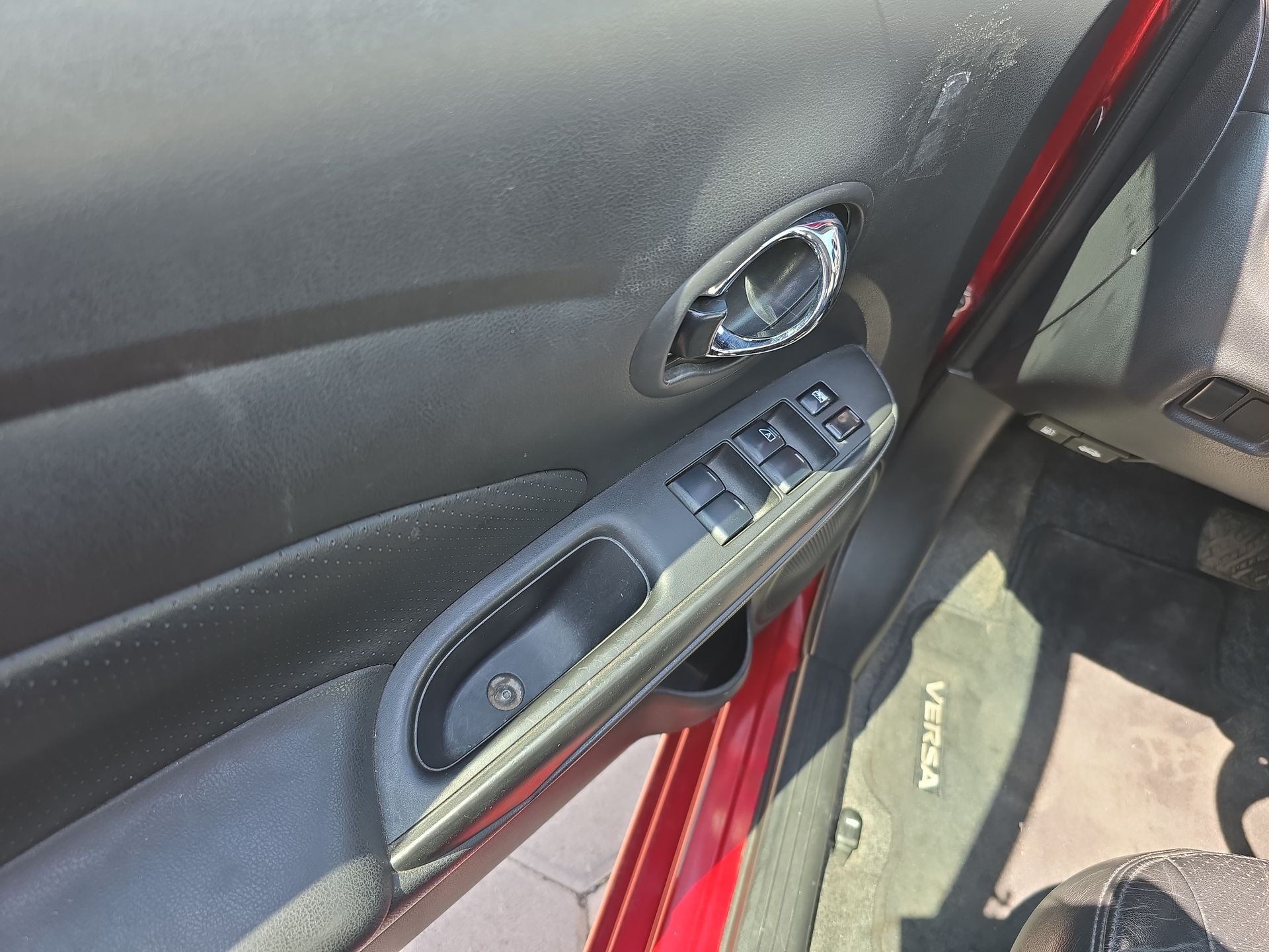 2019 Nissan Versa 4p Exclusive L4/1.6 Aut