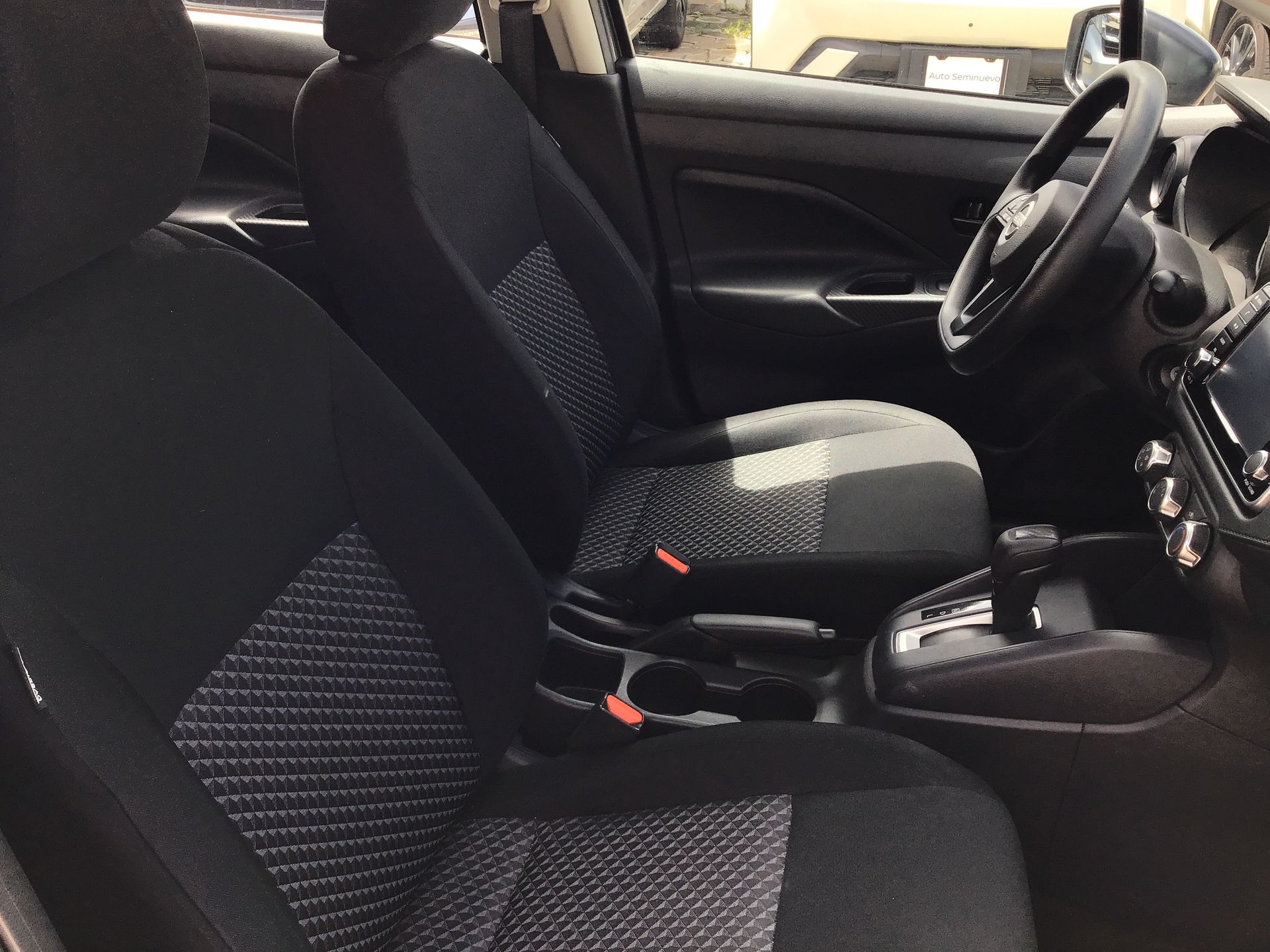 2023 Nissan Versa 4p Sense L4/1.6 Aut