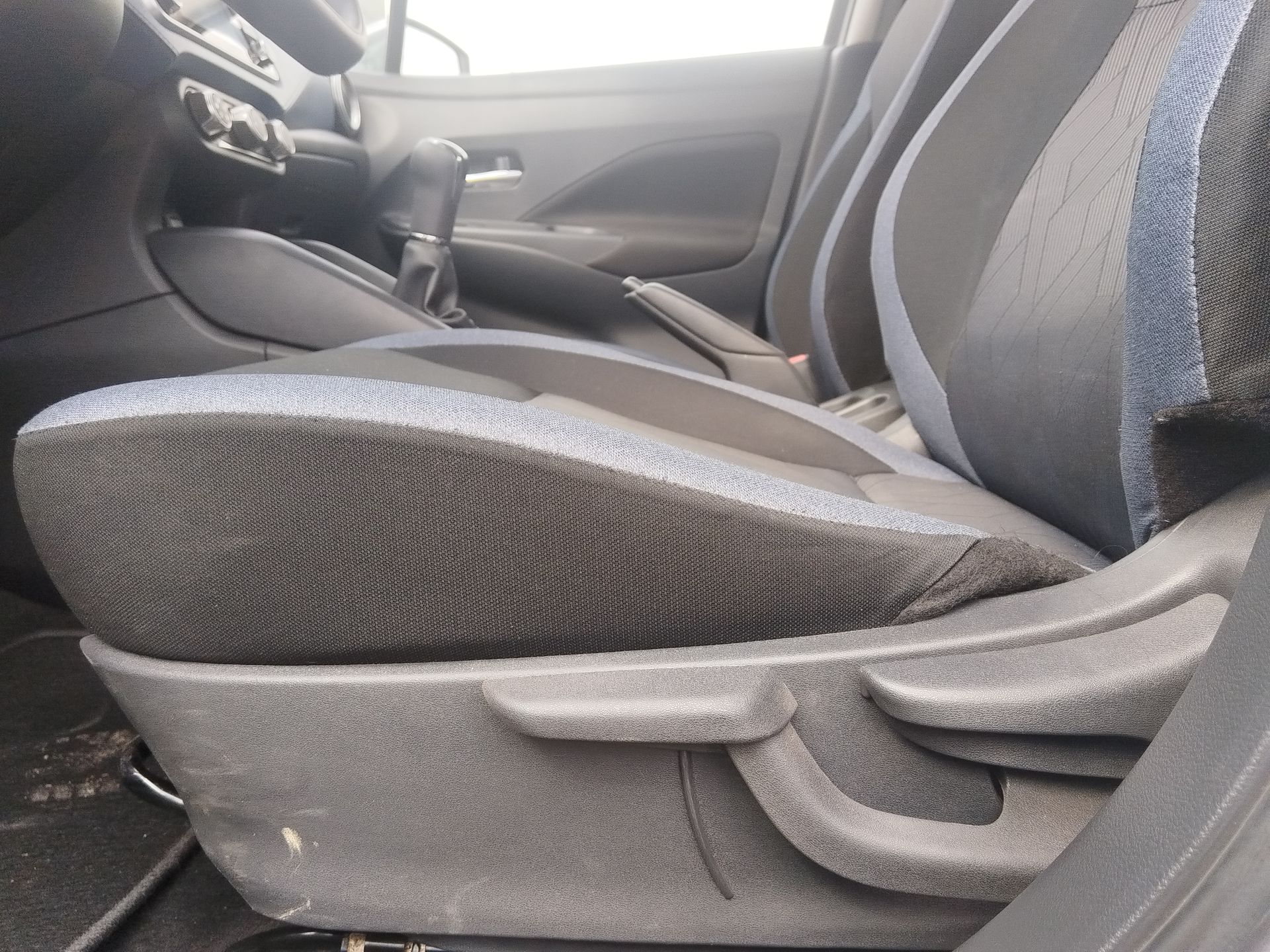 2024 Nissan Versa 4p Advance L4/1.6 Man