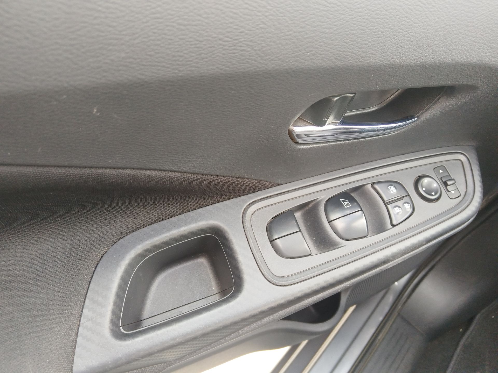 2024 Nissan Versa 4p Advance L4/1.6 Man