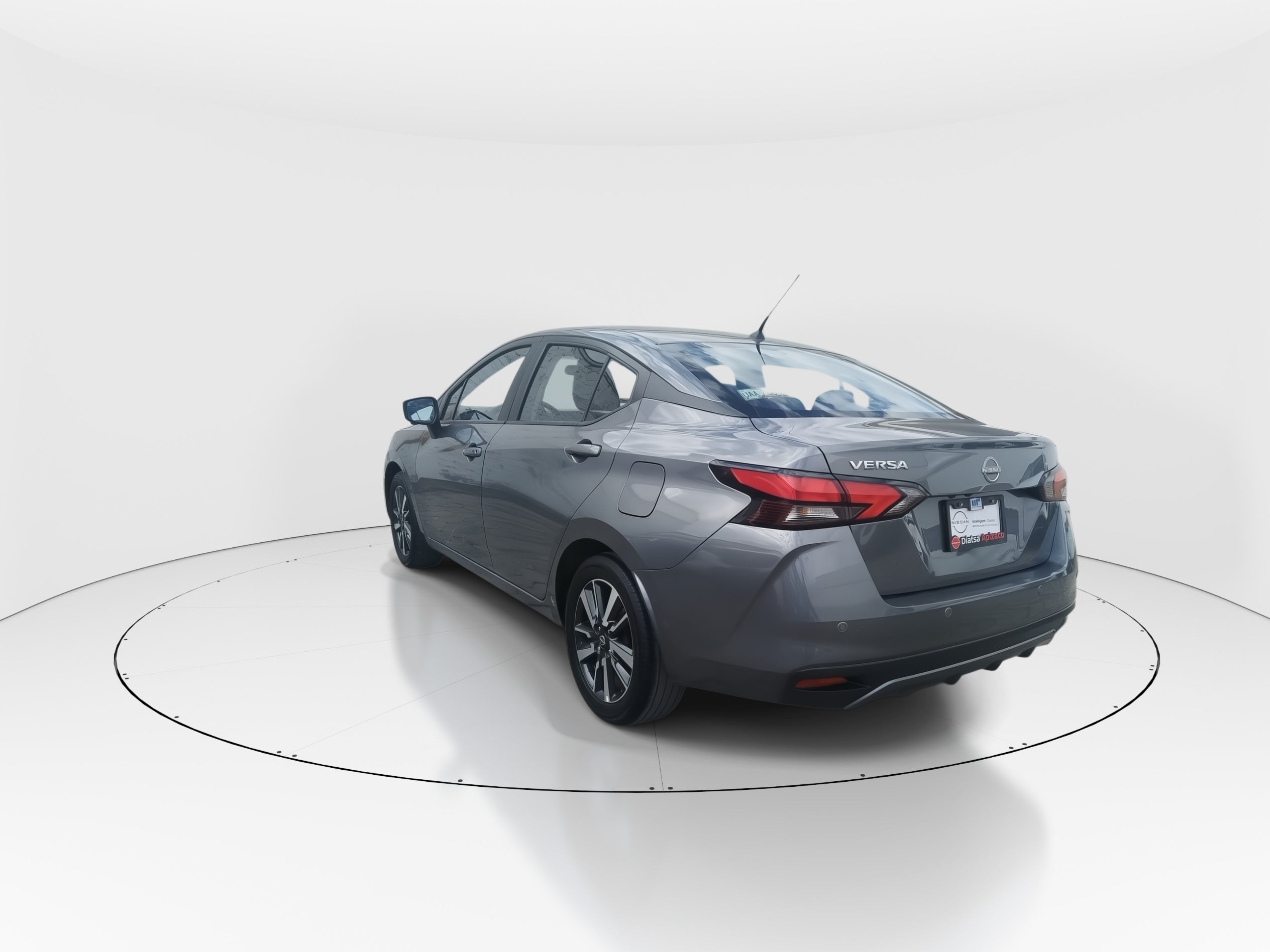 2024 Nissan Versa 4p Advance L4/1.6 Man