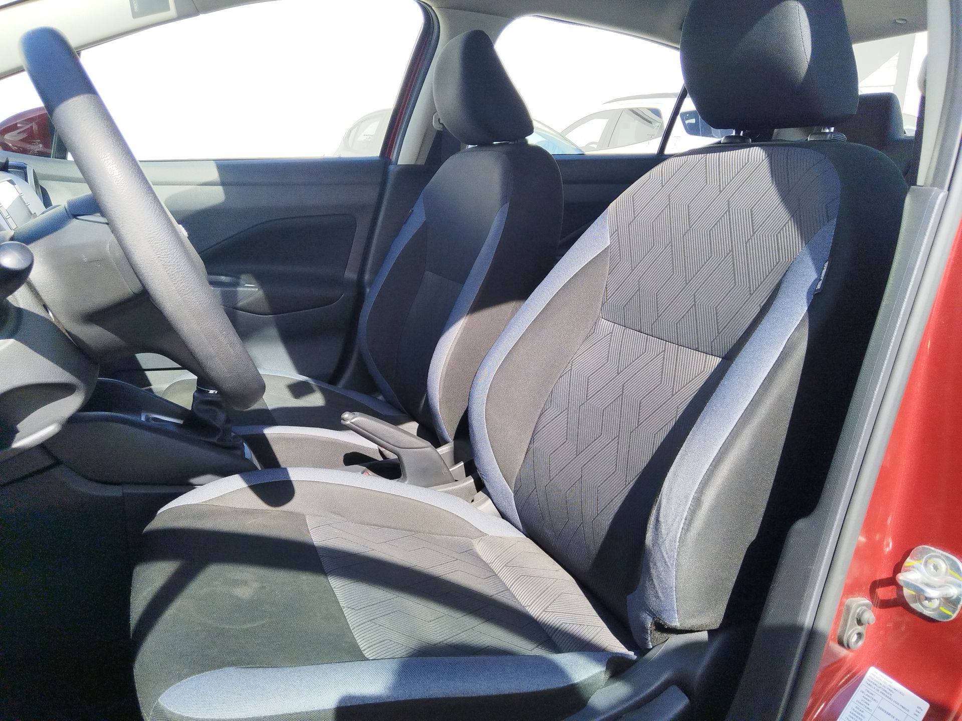 2024 Nissan Versa 4p Advance L4/1.6 Man