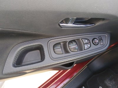 2024 Nissan Versa 4p Advance L4/1.6 Man