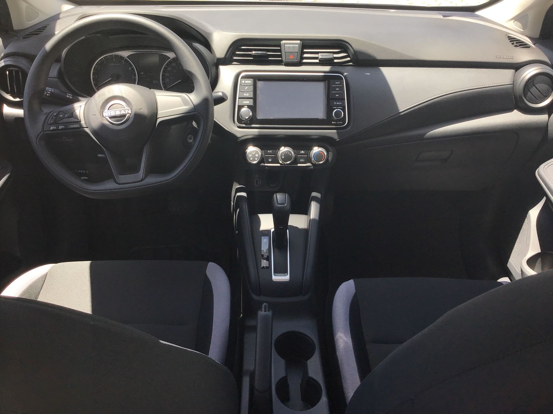 2025 Nissan Versa 4p Sense L4/1.6 Aut