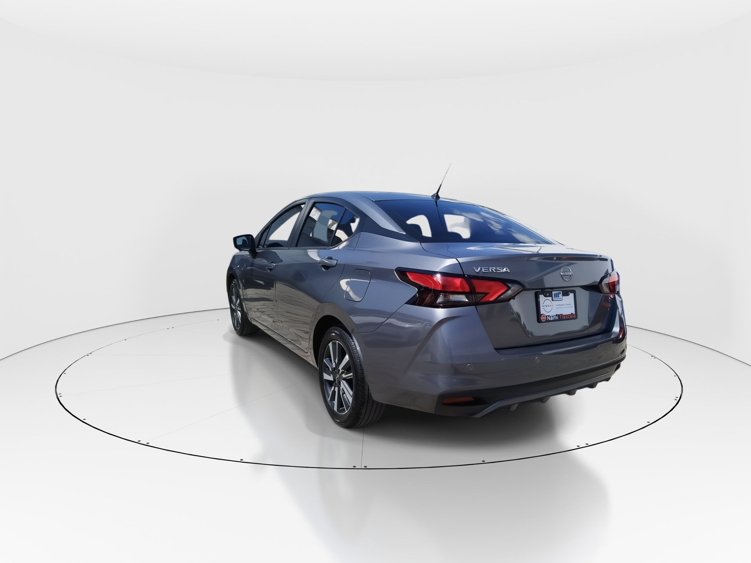 2025 Nissan Versa 4p Advance L4/1.6 Man