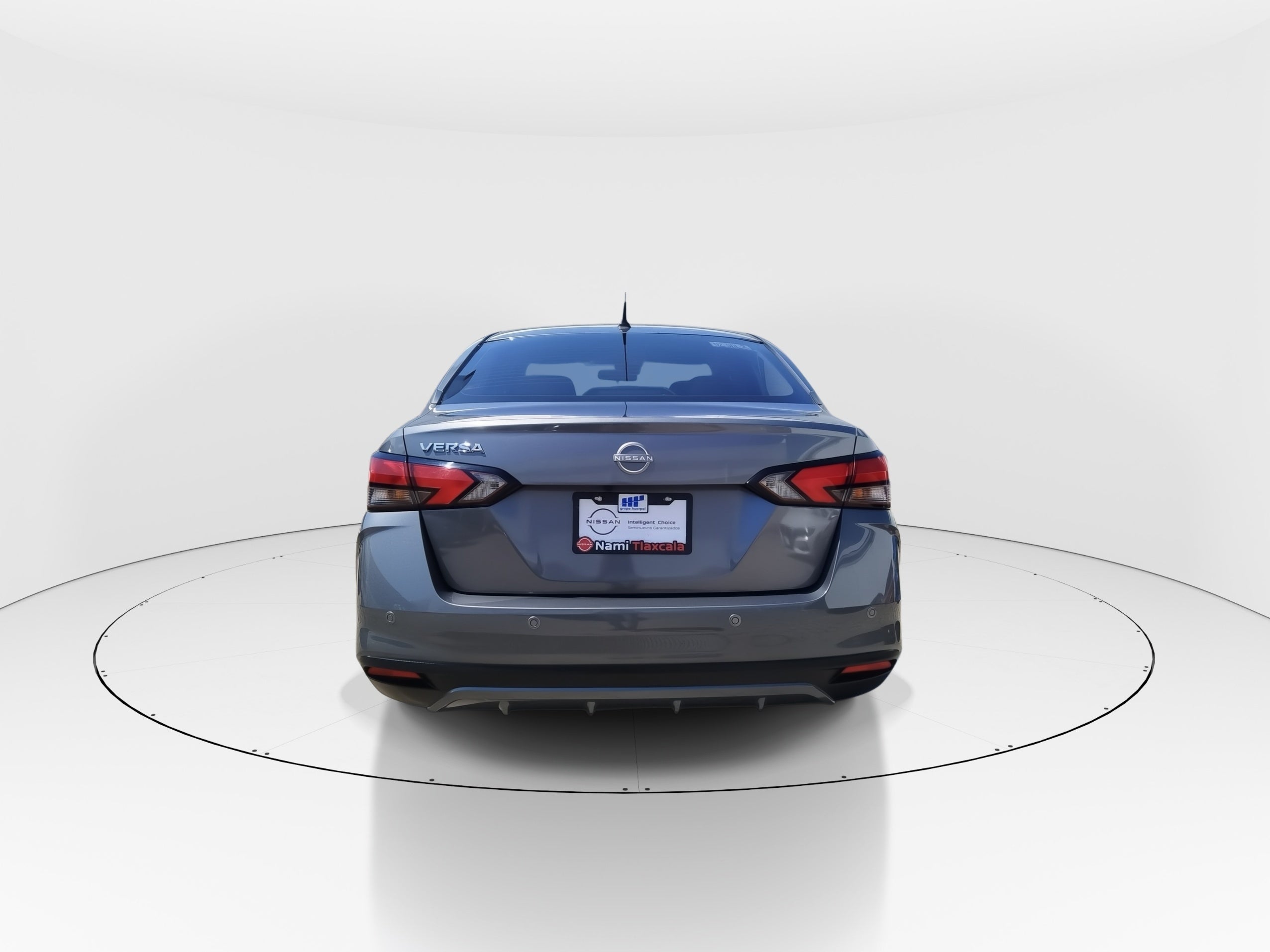 2025 Nissan Versa 4p Advance L4/1.6 Man