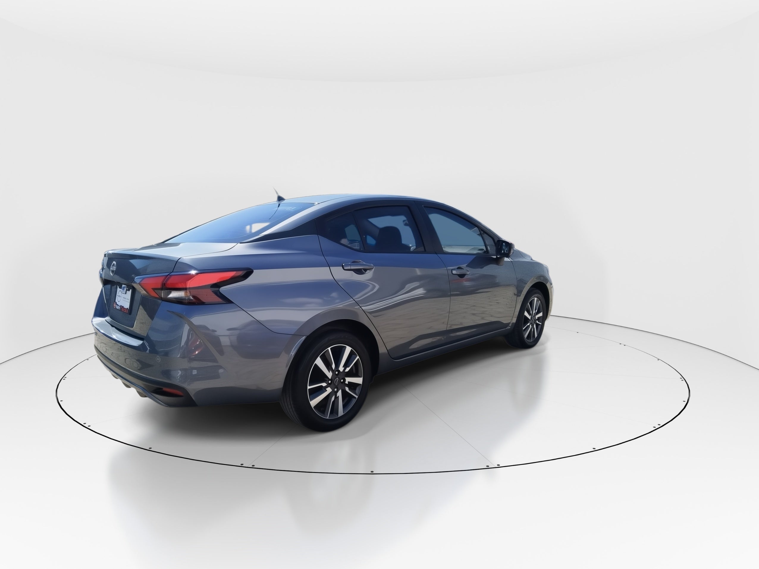 2025 Nissan Versa 4p Advance L4/1.6 Man