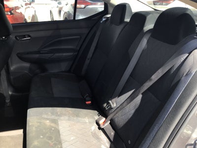 2025 Nissan Versa 4p Advance L4/1.6 Man
