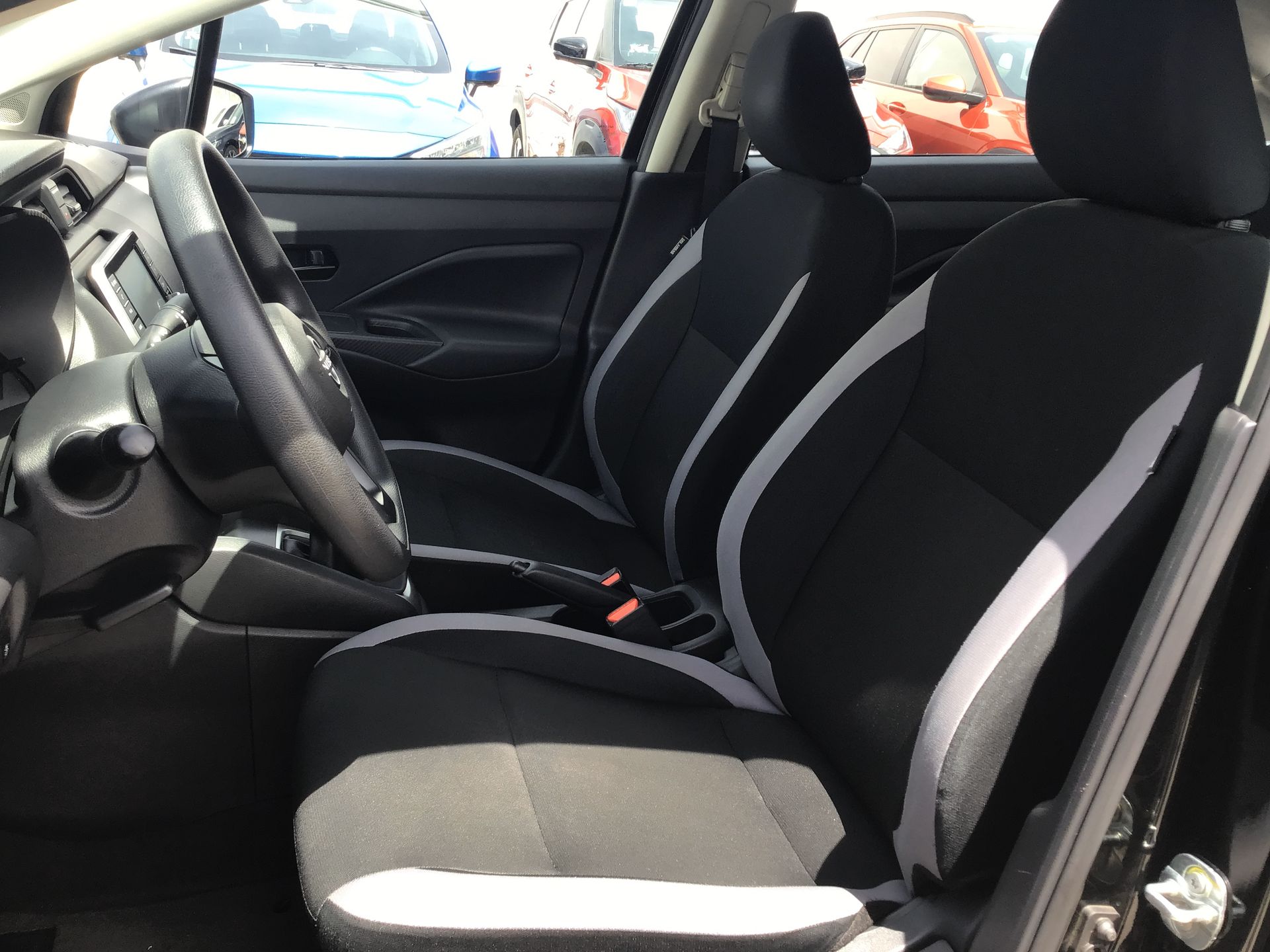 2025 Nissan Versa 4p Sense L4/1.6 Man