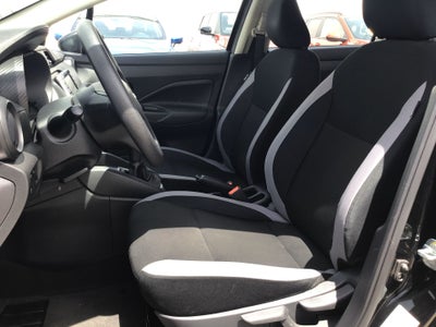 2025 Nissan Versa 4p Sense L4/1.6 Man