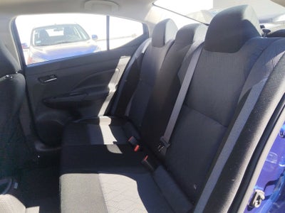 2025 Nissan Versa 4p Advance L4/1.6 Man