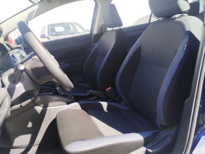 2025 Nissan Versa 4p Advance L4/1.6 Man