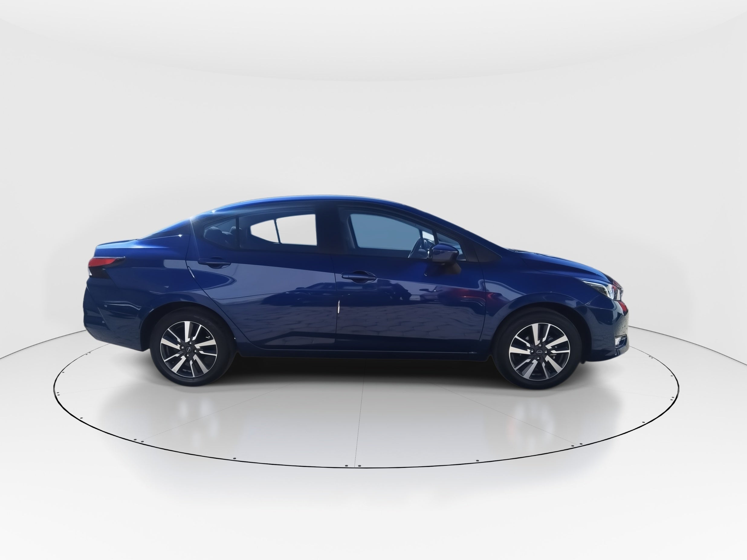 2025 Nissan Versa 4p Advance L4/1.6 Man