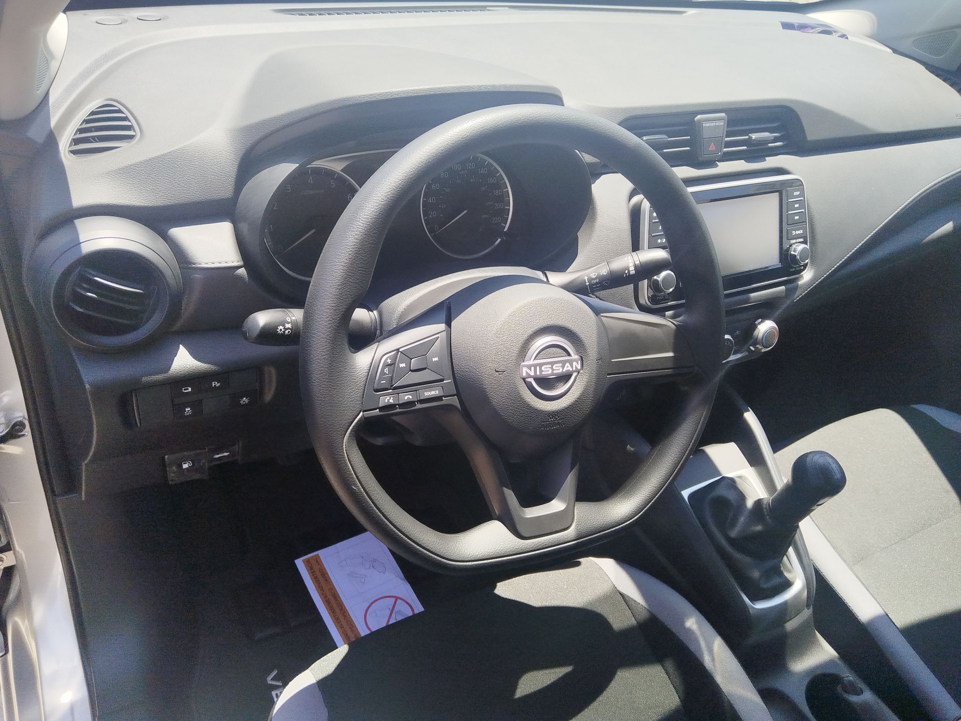 2025 Nissan Versa 4p Sense L4/1.6 Man