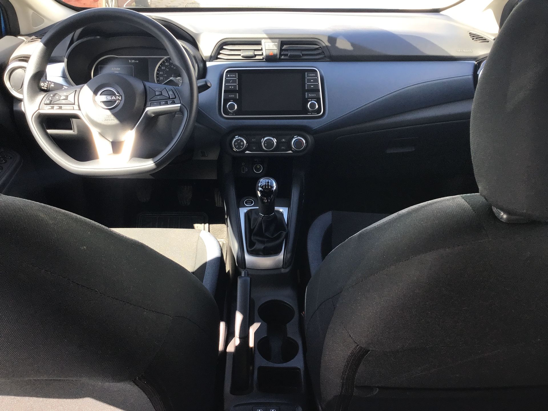 2025 Nissan Versa 4p Advance L4/1.6 Man
