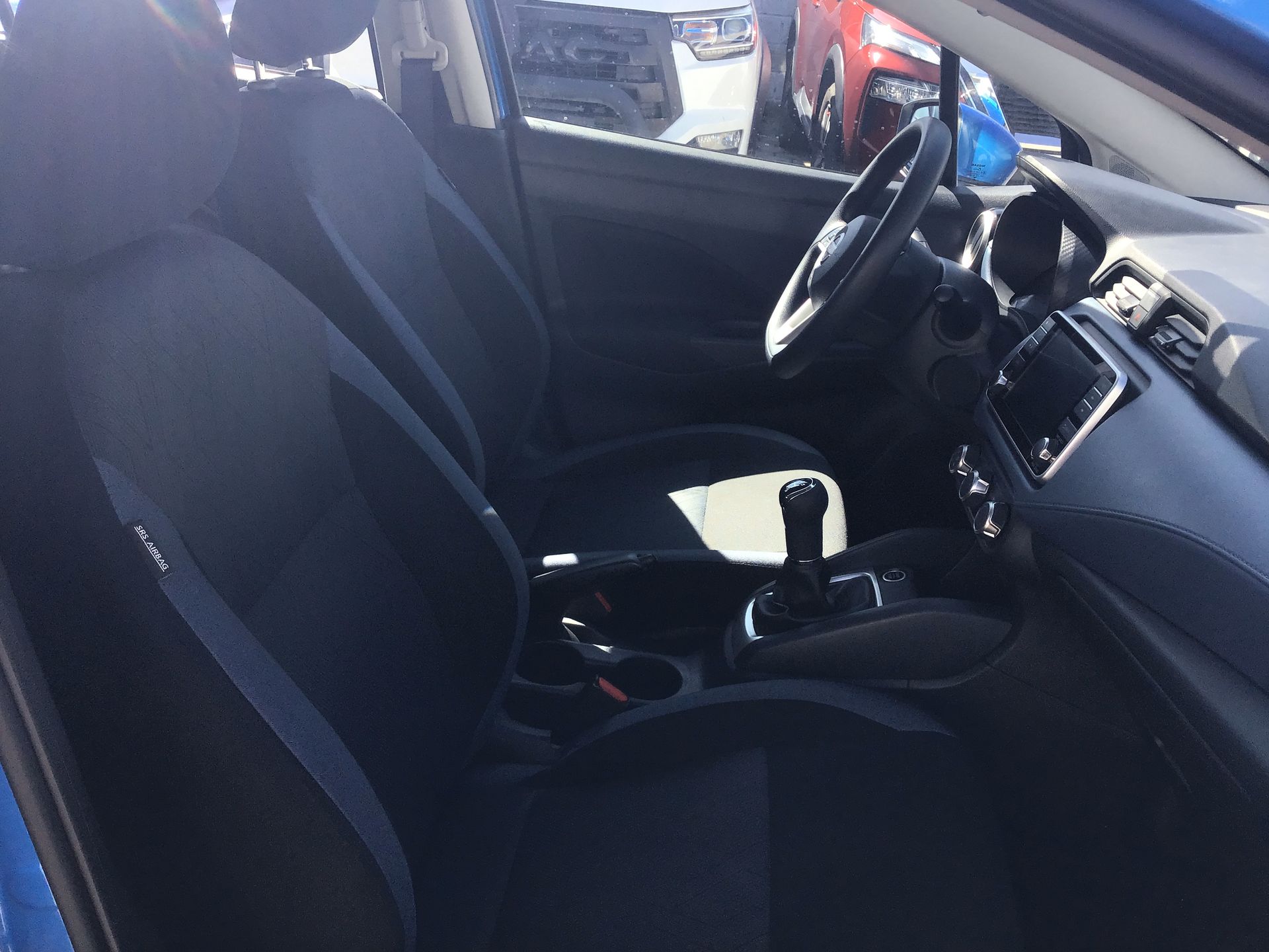 2025 Nissan Versa 4p Advance L4/1.6 Man