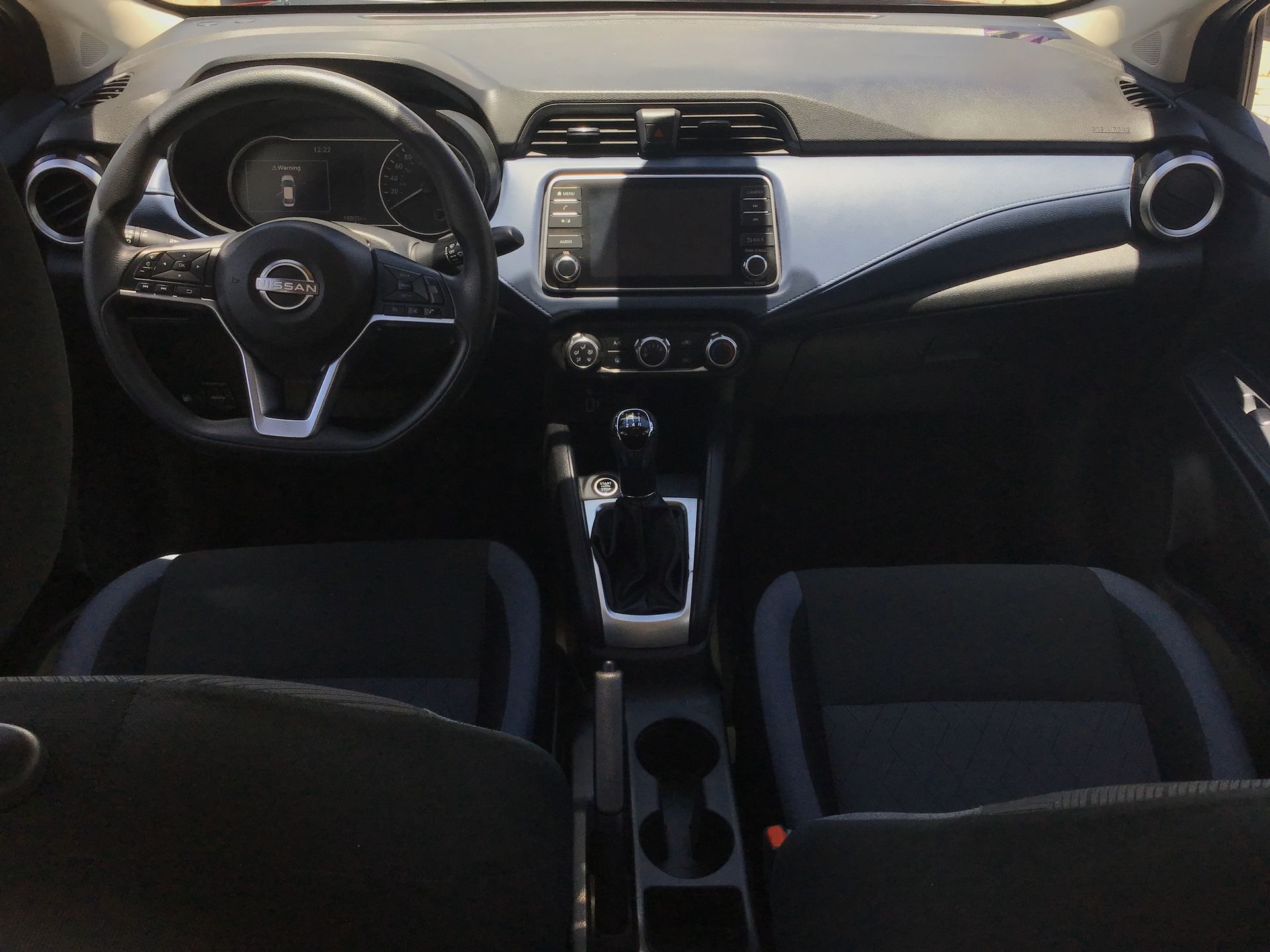 2024 Nissan Versa 4p Advance L4/1.6 Man