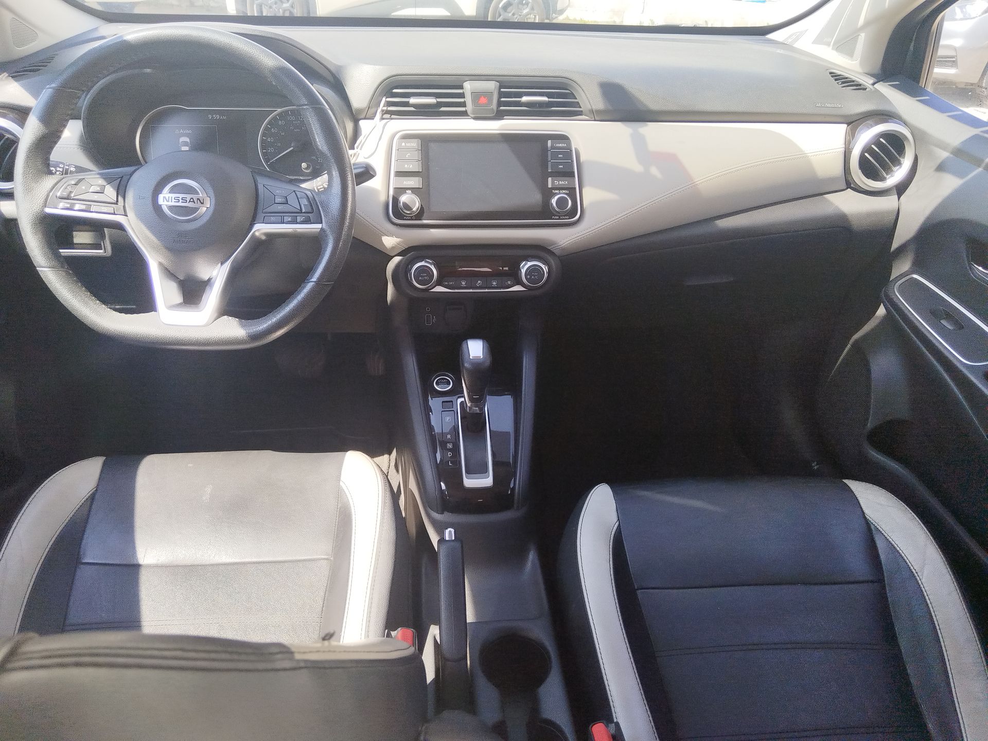 2021 Nissan Versa 4p Exclusive L4/1.6 Aut