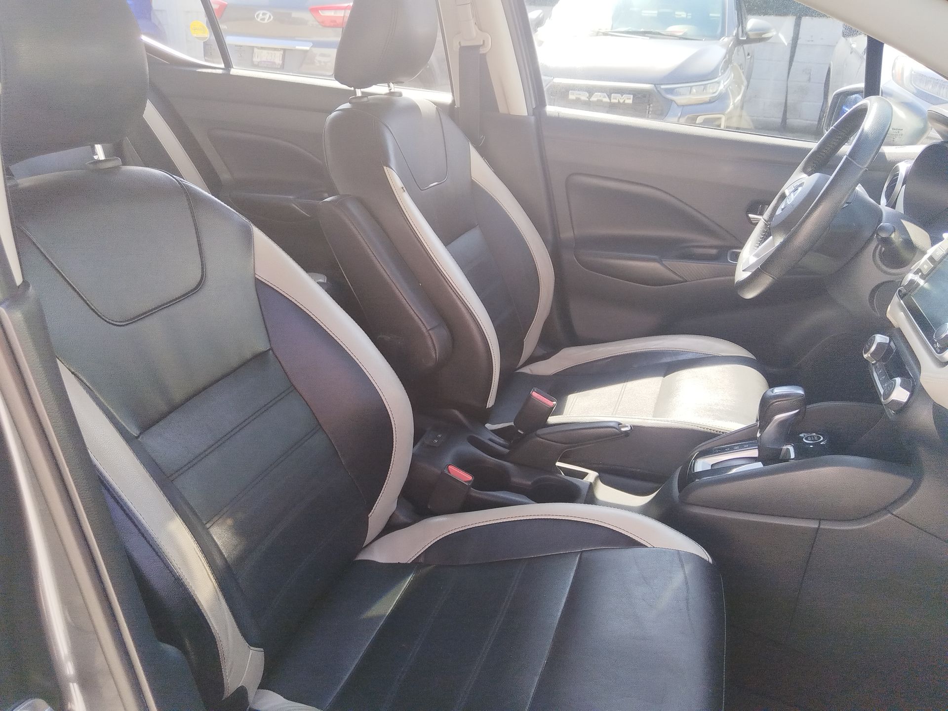 2021 Nissan Versa 4p Exclusive L4/1.6 Aut