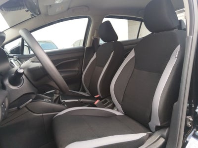 2025 Nissan Versa 4p Sense L4/1.6 Man