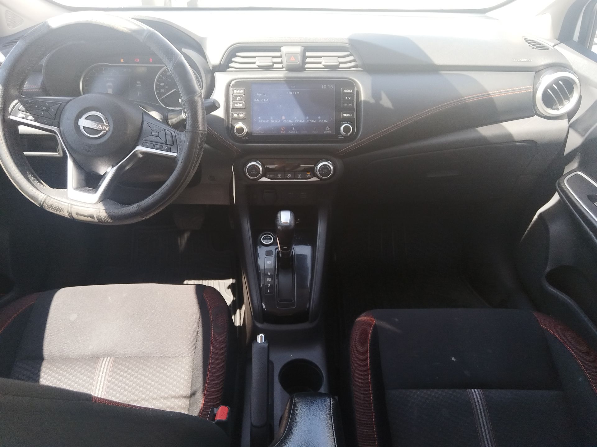 2023 Nissan Versa 4p SR L4/1.6 Aut