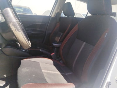 2023 Nissan Versa 4p SR L4/1.6 Aut