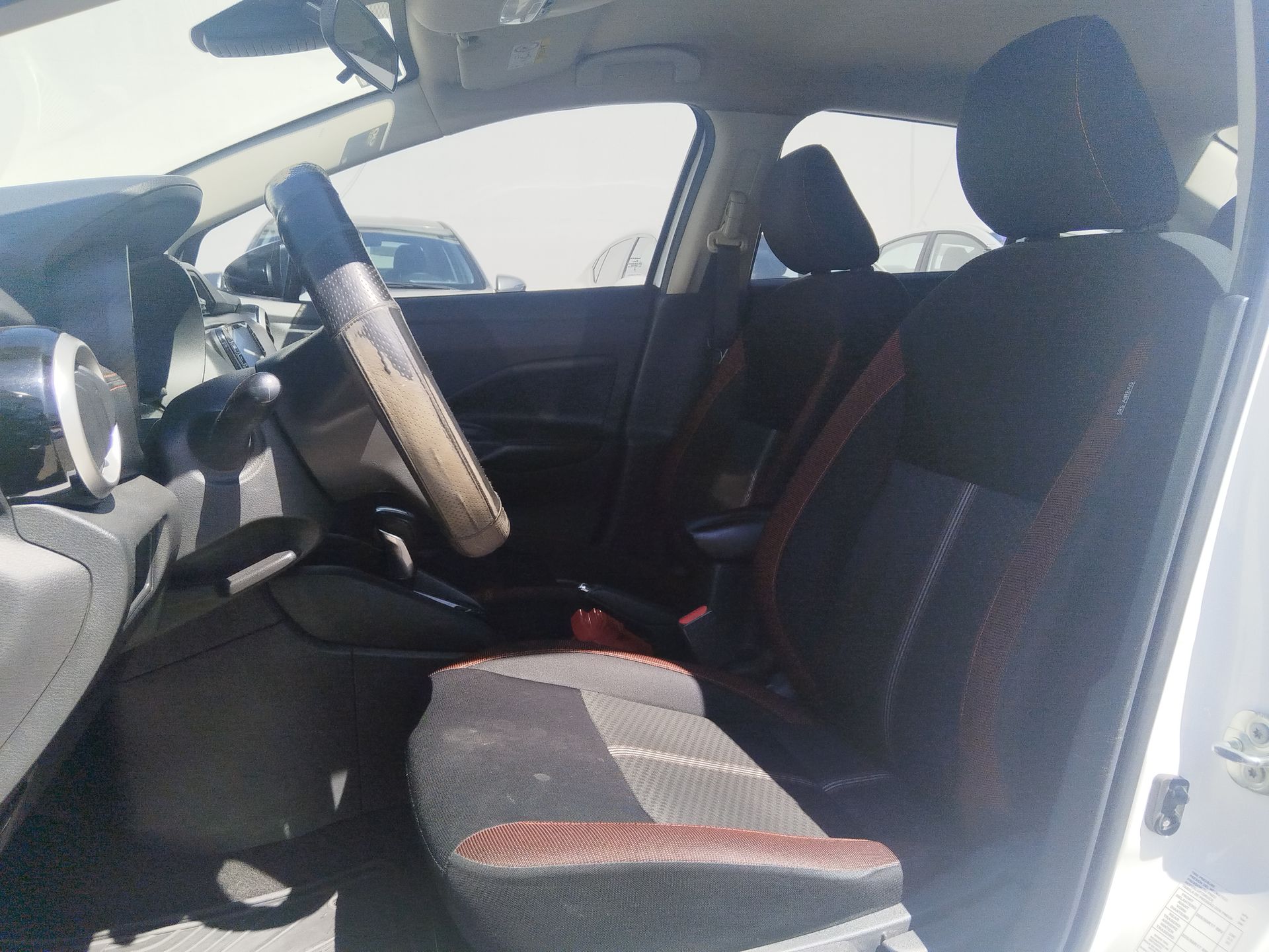 2023 Nissan Versa 4p SR L4/1.6 Aut