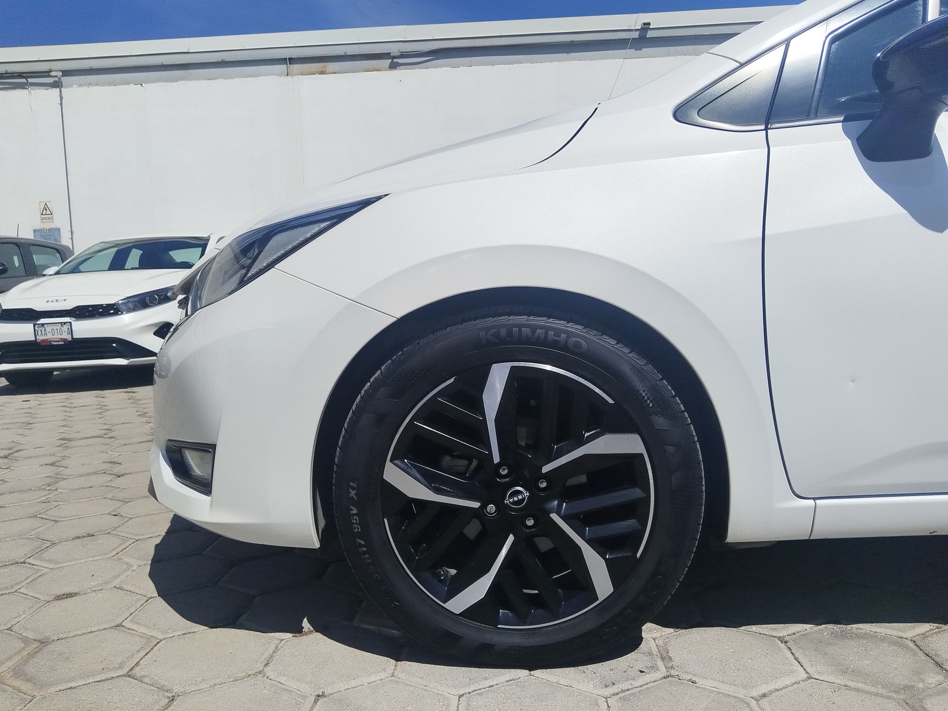 2023 Nissan Versa 4p SR L4/1.6 Aut