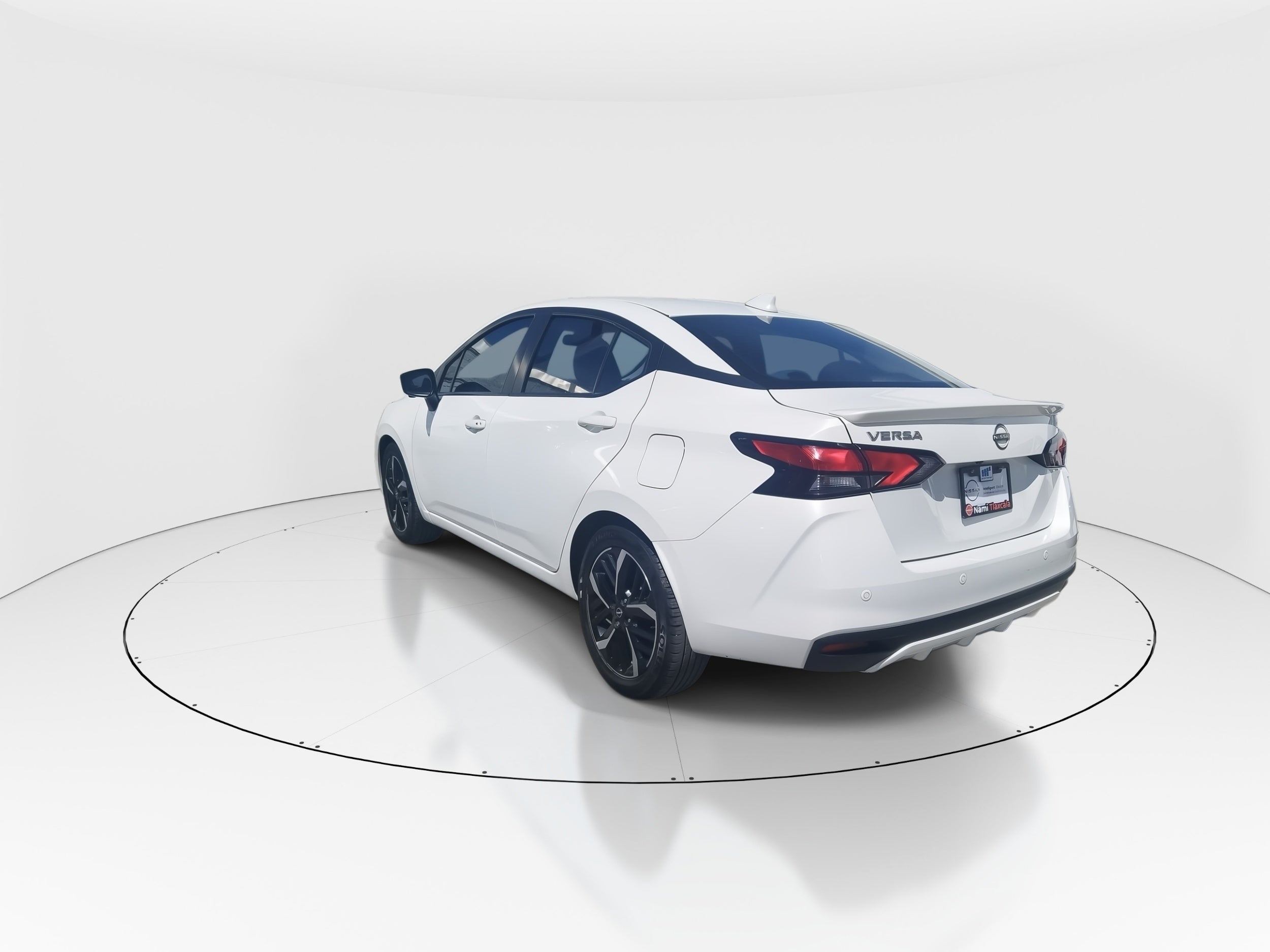 2023 Nissan Versa 4p SR L4/1.6 Aut