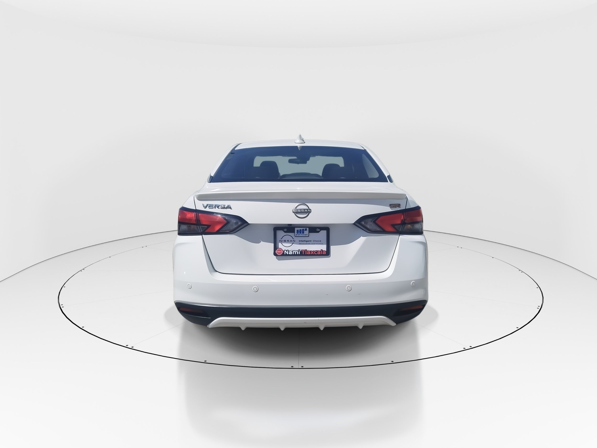 2023 Nissan Versa 4p SR L4/1.6 Aut