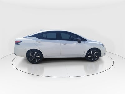 2023 Nissan Versa 4p SR L4/1.6 Aut