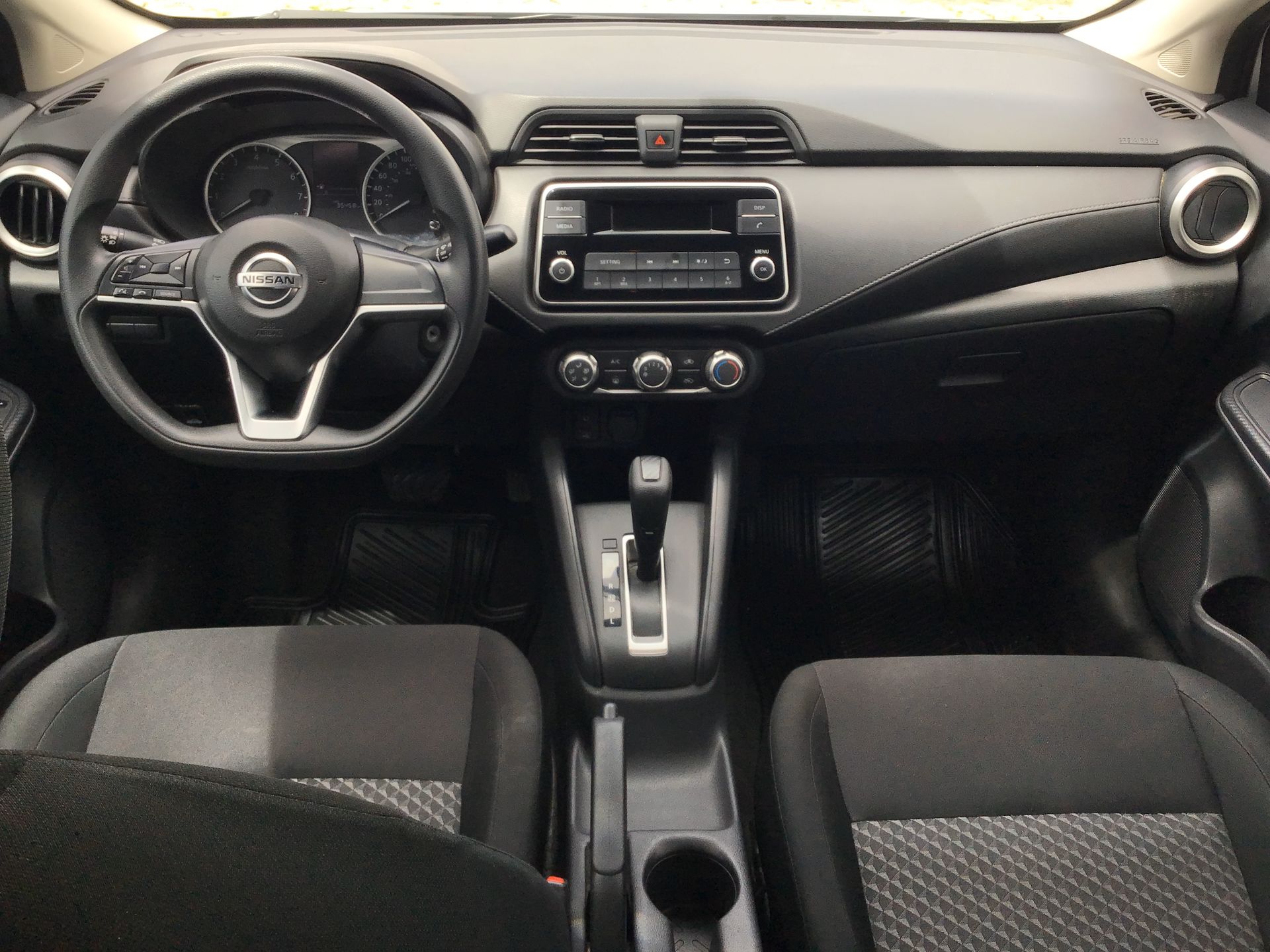 2022 Nissan Versa 4p Sense L4/1.6 Aut