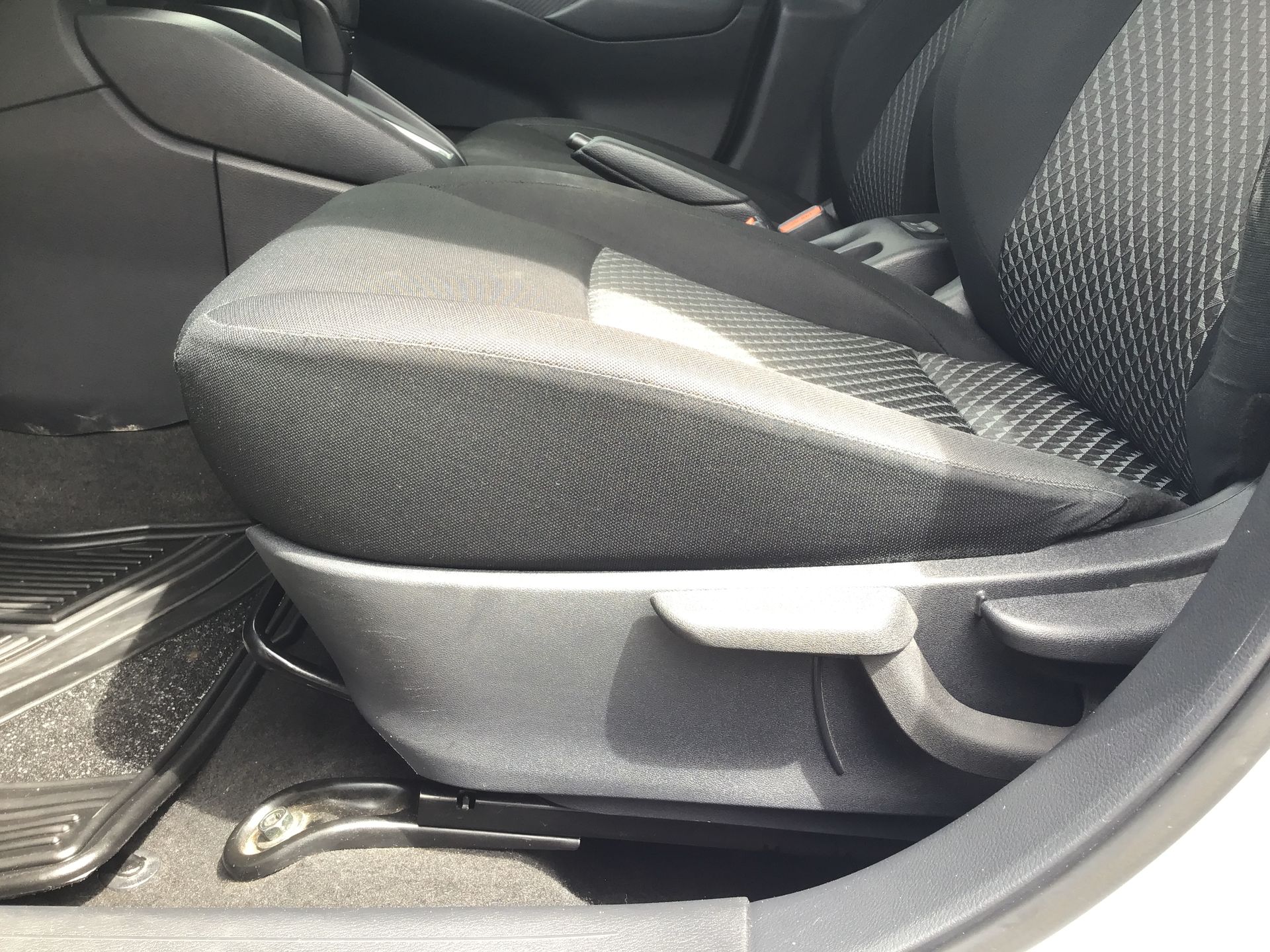 2022 Nissan Versa 4p Sense L4/1.6 Aut