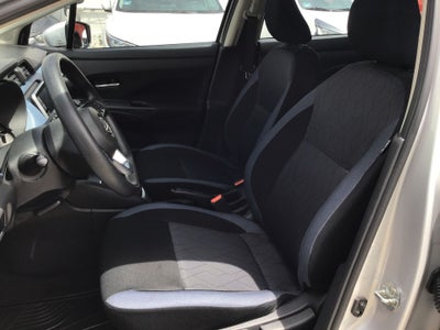 2024 Nissan Versa 4p Advance L4/1.6 Man