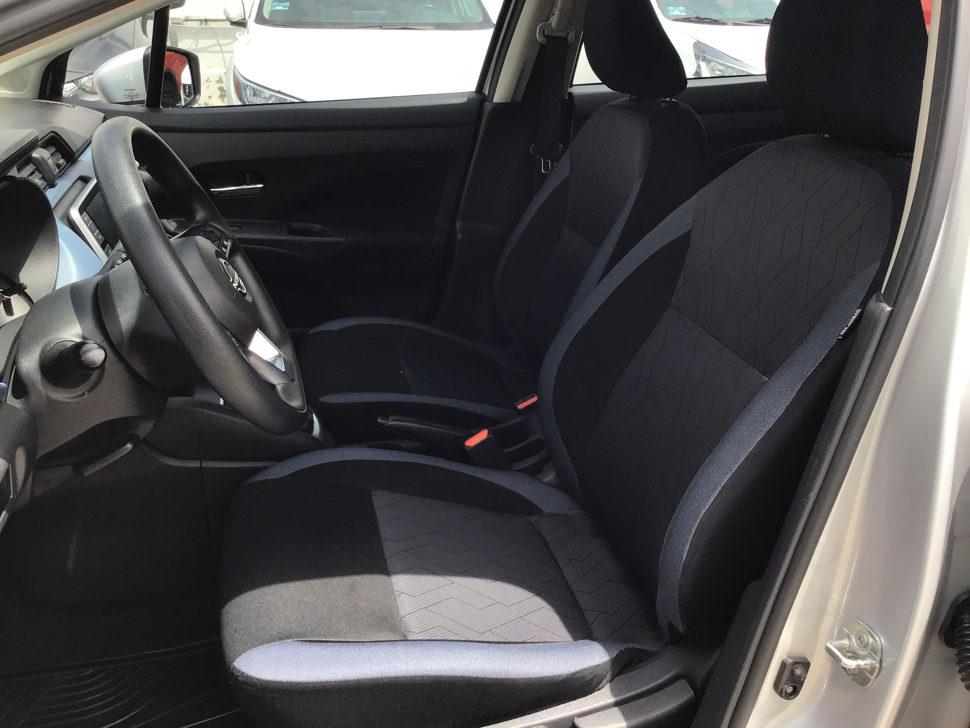 2024 Nissan Versa 4p Advance L4/1.6 Man