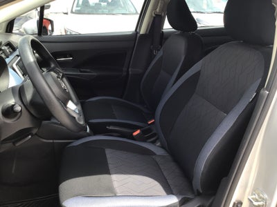 2024 Nissan Versa 4p Advance L4/1.6 Man